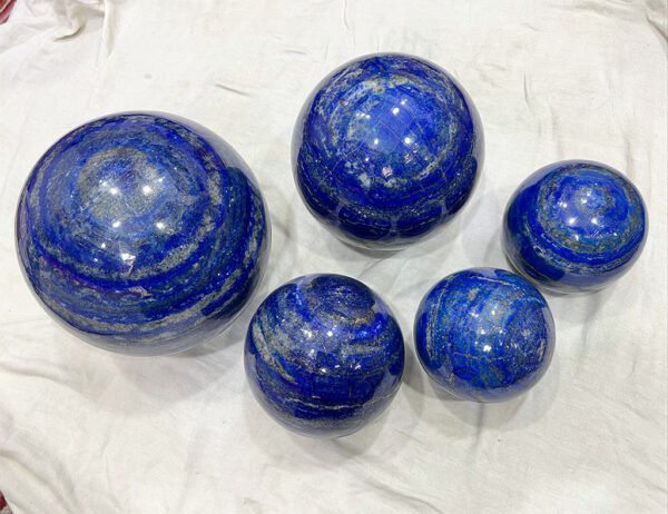 AAA Grade Lapis Lazuli Balls Different sizes